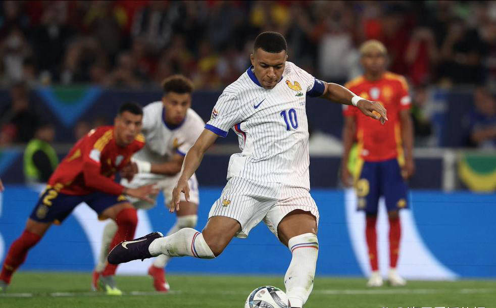 包含西班牙-战胜瑞典，晋级欧国联半决赛的词条