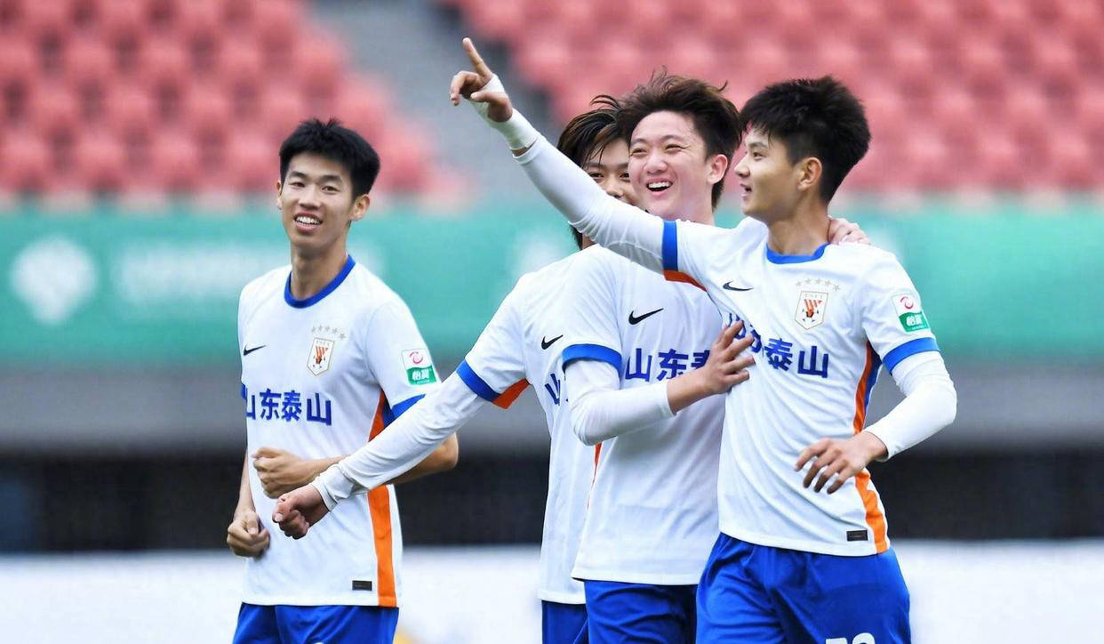 队内角色球员崭露头角，发挥出色