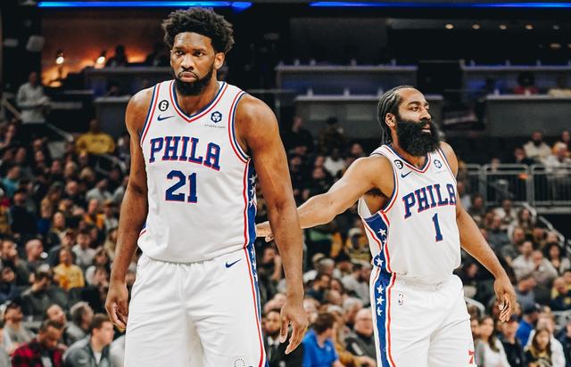 76人绝杀时刻,球队未来可期点燃赛场,凯尔特人迎来胜利! 76人绝杀时刻,球队未来可期点燃赛场,凯尔特人迎来胜利!